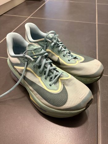 Used Nike Zoom Fly 6 2025 bike — image 4 of 5