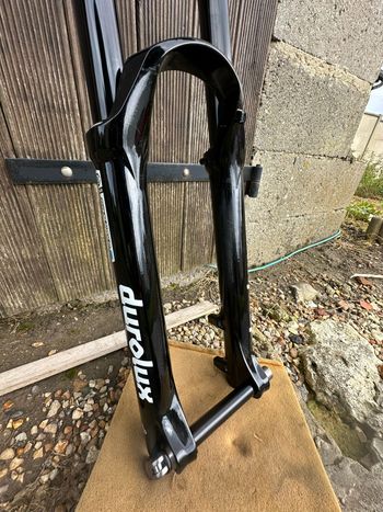 Used Sr Suntour Durolux 38 Fork bike — image 2 of 6