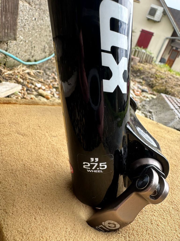 Used Sr Suntour Durolux 38 Fork bike — image 5 of 6