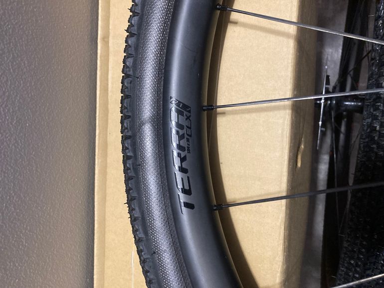 Used Roval Terra CLX Wheelset bike — image 2 of 4