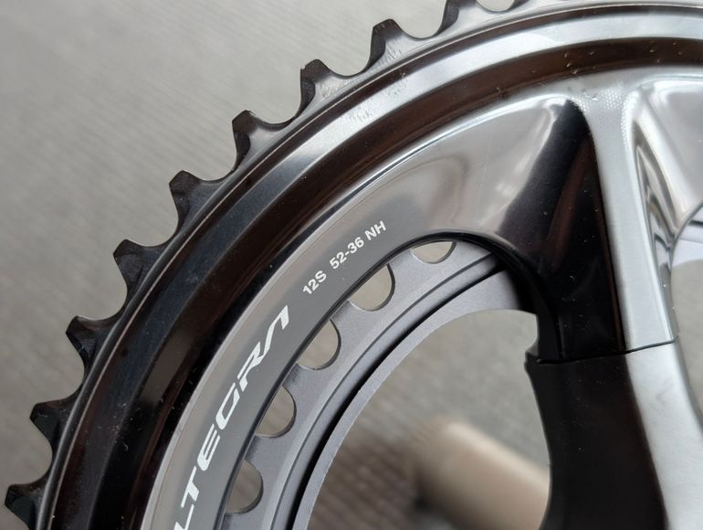 Used Shimano Ultegra Kurbel 2-fach FC-R8100 2026 bike — image 2 of 3