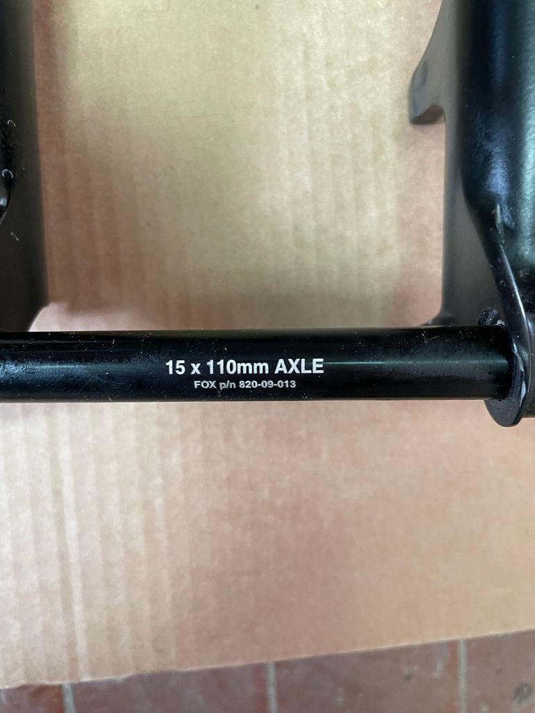Used Fox 32 Float Rhythm 29" 100mm Fork 2019 bike — image 6 of 6