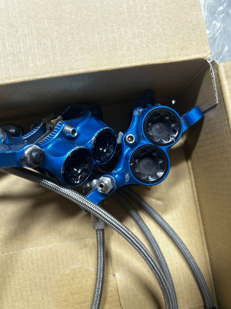 Used Hope Tech 3 E4 Disc Brake bike — image 2 of 5