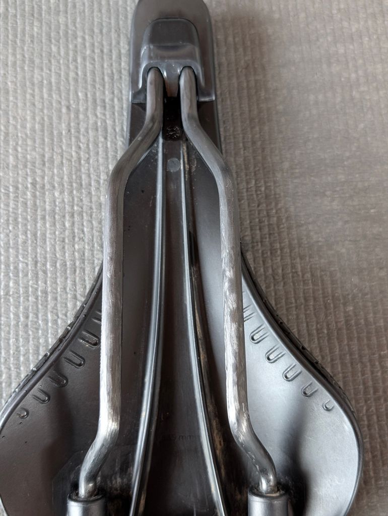 Used Fizik Antares Versus Evo R1 Adaptive 2024 bike — image 3 of 3