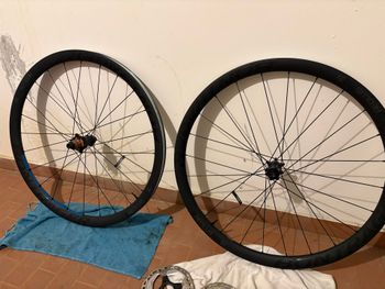 Used Bontrager Aeolus Pro 3V Wheelset 2025 bike — image 2 of 6