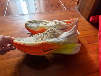 Used Nike Vaporfly 3 bike — image 2 of 5
