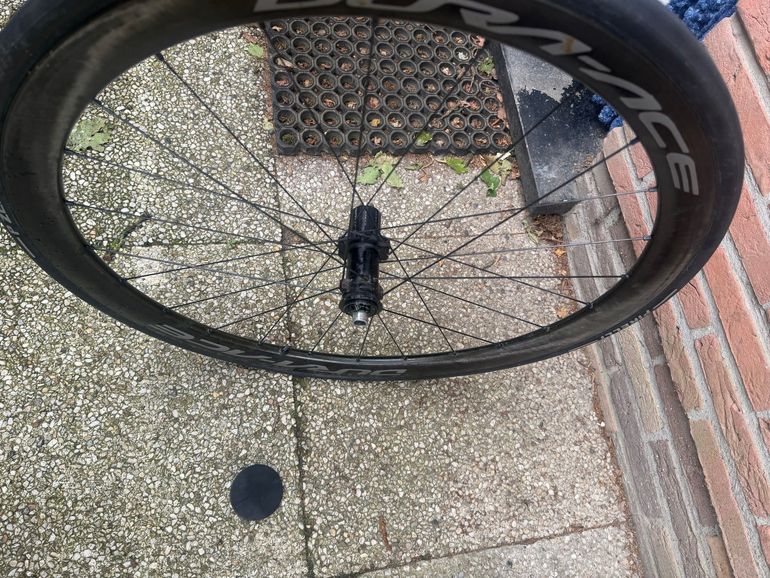 Used Shimano c38 2020 bike — image 3 of 6