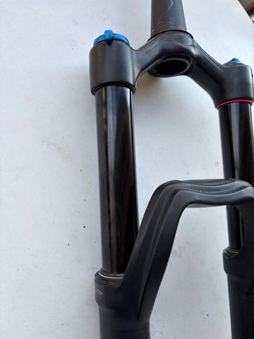 Used Fox 34 Performance 150mm 2020 bike — image 6 of 10
