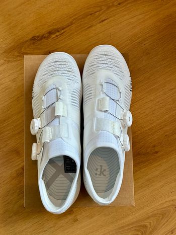 Used Fizik Vega Carbone 2026 bike — image 2 of 10