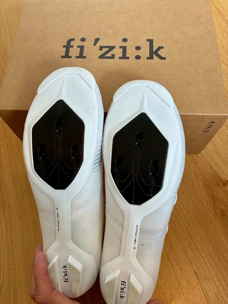 Used Fizik Vega Carbone 2026 bike — image 3 of 10