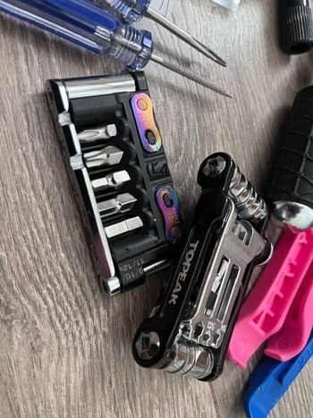 Used Topeak Silca Lezyne Pro K-Edge Various Multi-Tools bike — image 2 of 8