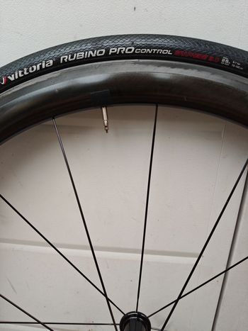 Used Giant SLR 0 40mm carbon rimbrake wheelset 2019 bike