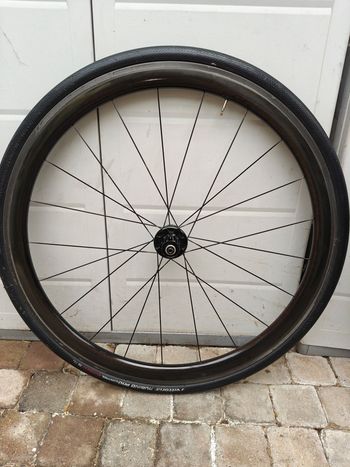 Used Giant SLR 0 40mm carbon rimbrake wheelset 2019 bike — image 12 of 15