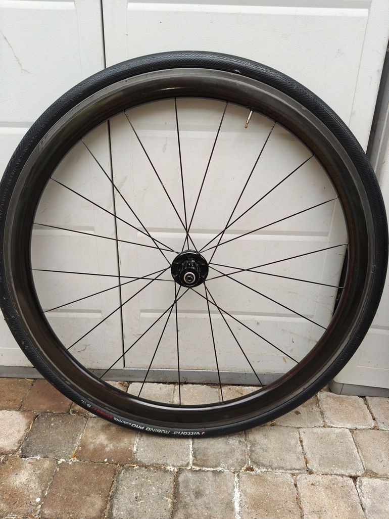 Used Giant SLR 0 40mm carbon rimbrake wheelset 2019 bike — image 12 of 15
