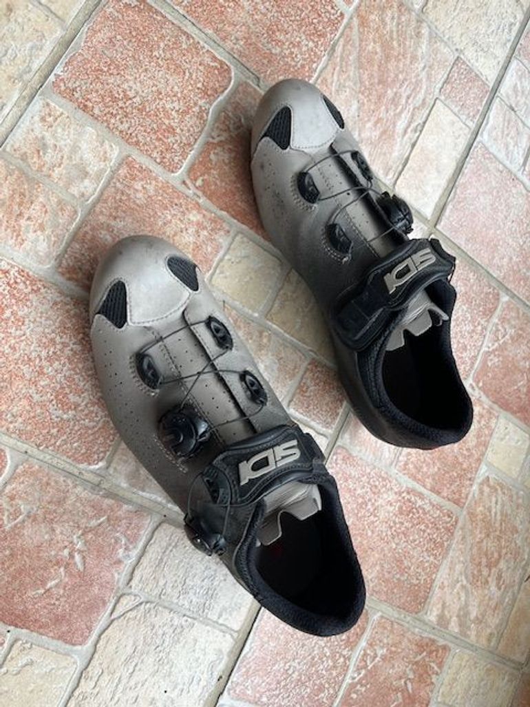 Used Sidi Genius 10 Rennradschuhe Grau/Schwarz Größe 43 2024 bike — image 2 of 6