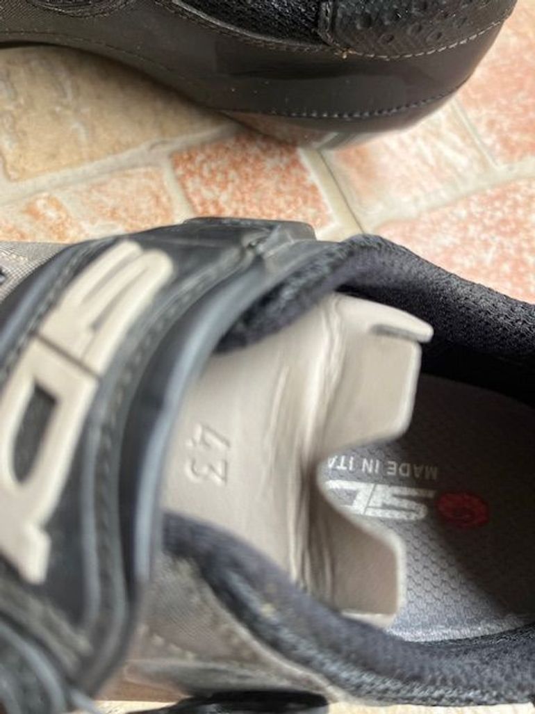 Used Sidi Genius 10 Rennradschuhe Grau/Schwarz Größe 43 2024 bike — image 3 of 6