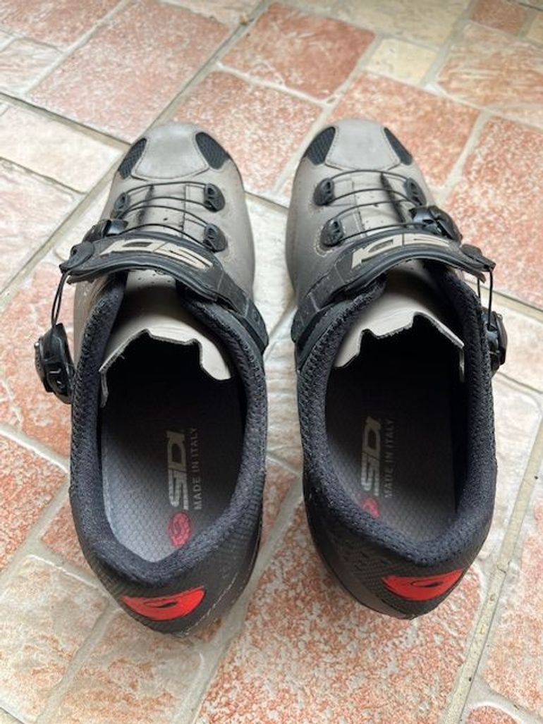 Used Sidi Genius 10 Rennradschuhe Grau/Schwarz Größe 43 2024 bike — image 4 of 6