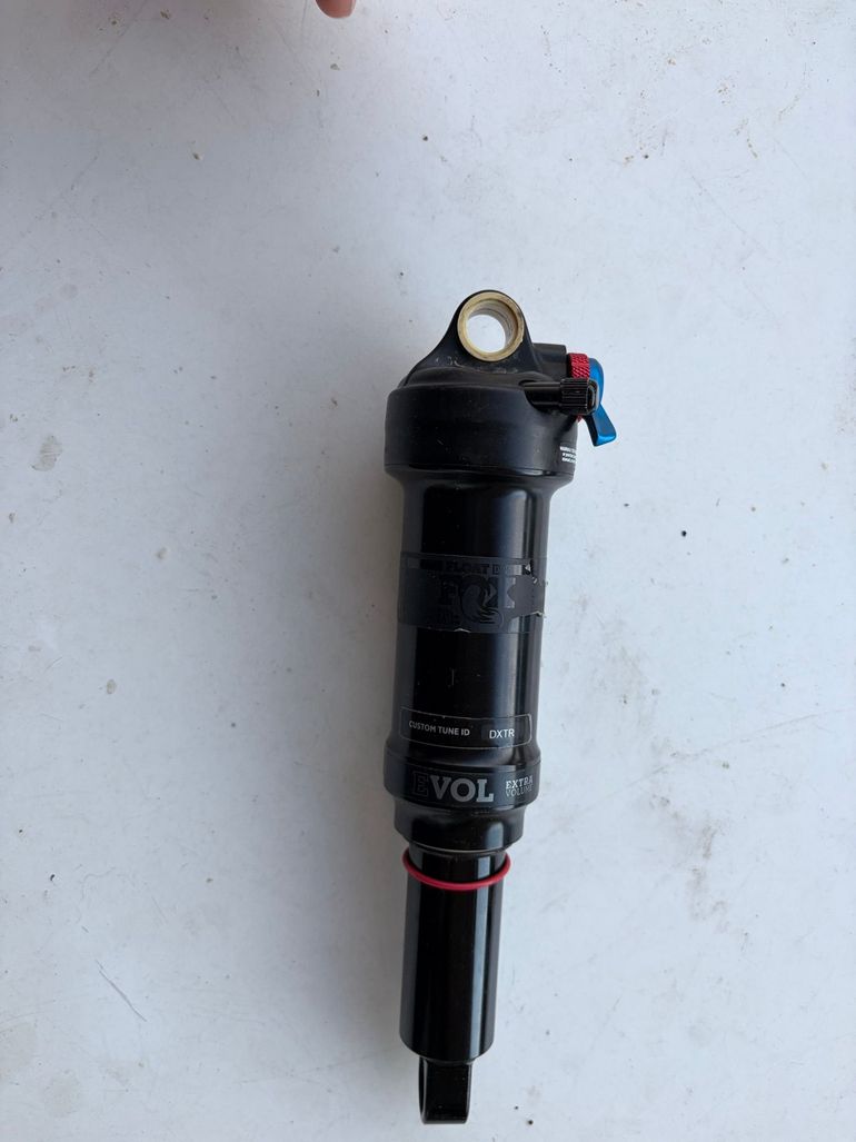 Used Fox Float DPS Performance 210*50mm 2020 bike — image 1 of 4