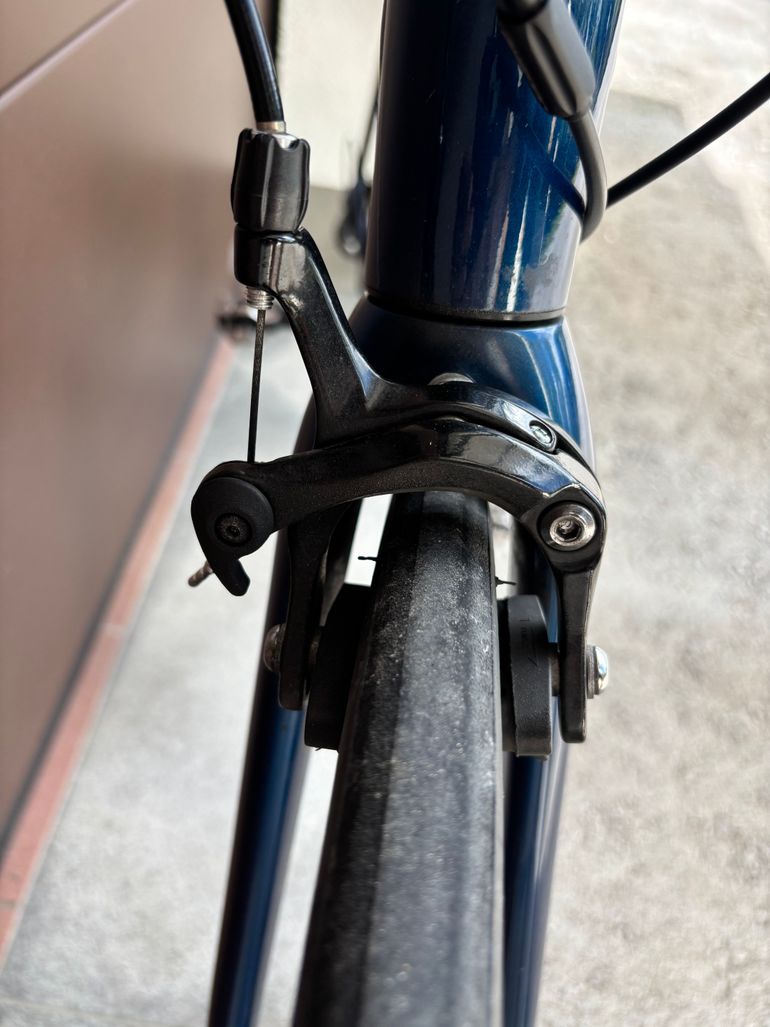 Used Trek Domane 2.0 2024 bike — image 8 of 8