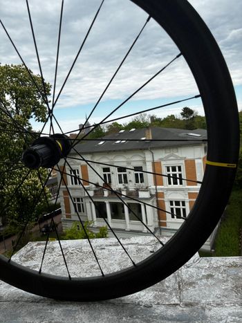 Used Mavic Cosmic SL 45 Disc 23mm 2022 bike