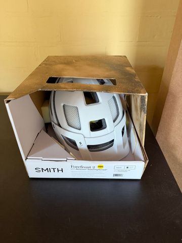 Used Smith Optics Forefront 2 MIPS Helmet 2022 Cycling Accessories