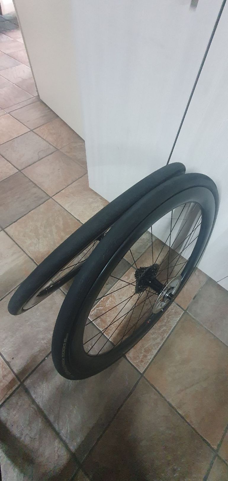 Used Hollowgram Ruote Carbonio 45 2023 bike — image 6 of 7