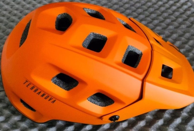Used MET Casco Terranova bike — image 2 of 2