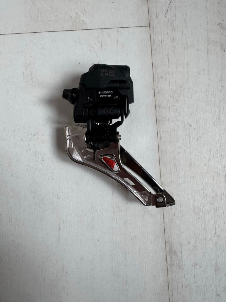 Used Shimano DURA-ACE Di2 Front Derailleur 2x12s 2025 bike — image 2 of 3