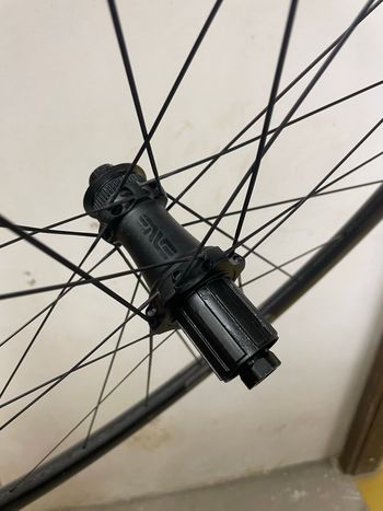 Used Enve SES 2.3 Wheelset bike — image 3 of 4