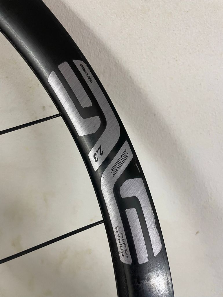 Used Enve SES 2.3 Wheelset bike — image 1 of 4