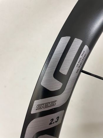 Used Enve SES 2.3 Wheelset bike — image 4 of 4