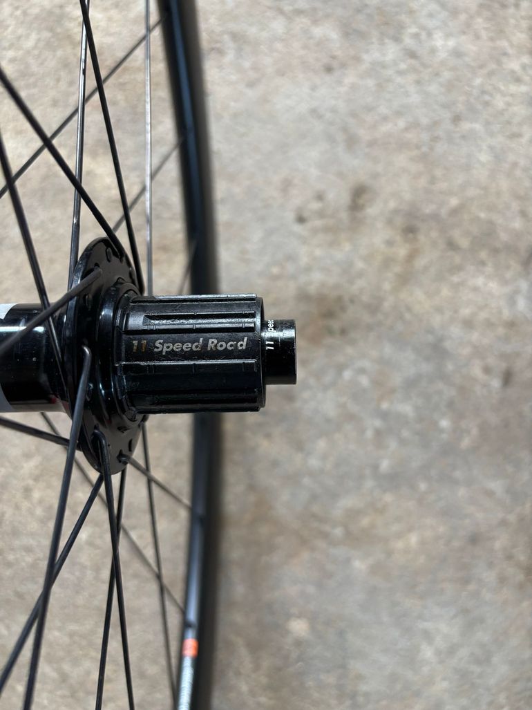 Used Giant SLR 2 36 Disc Wheelset 2024 bike — image 6 of 7
