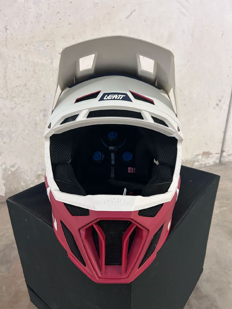 Used LEATT Gravity 8.0 2025 bike — image 2 of 6