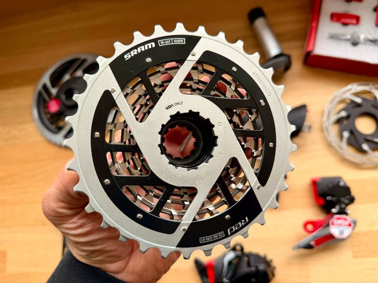 Used Sram Red AXS D1 groupset, NEW, E1 cassette 2026 bike — image 8 of 10