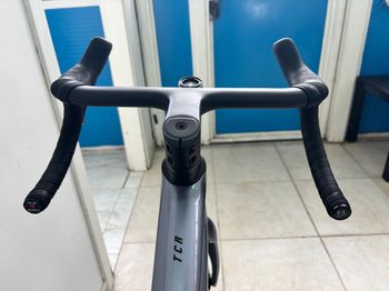 Used Cadex Race 2025 bike — image 2 of 5