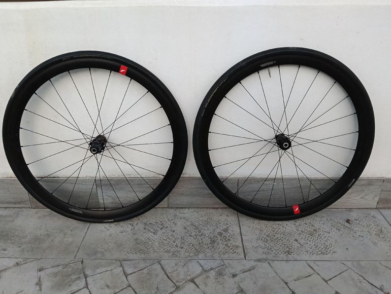 Used Fulcrum Cerchi 4 Disc 2023 bike — image 1 of 5