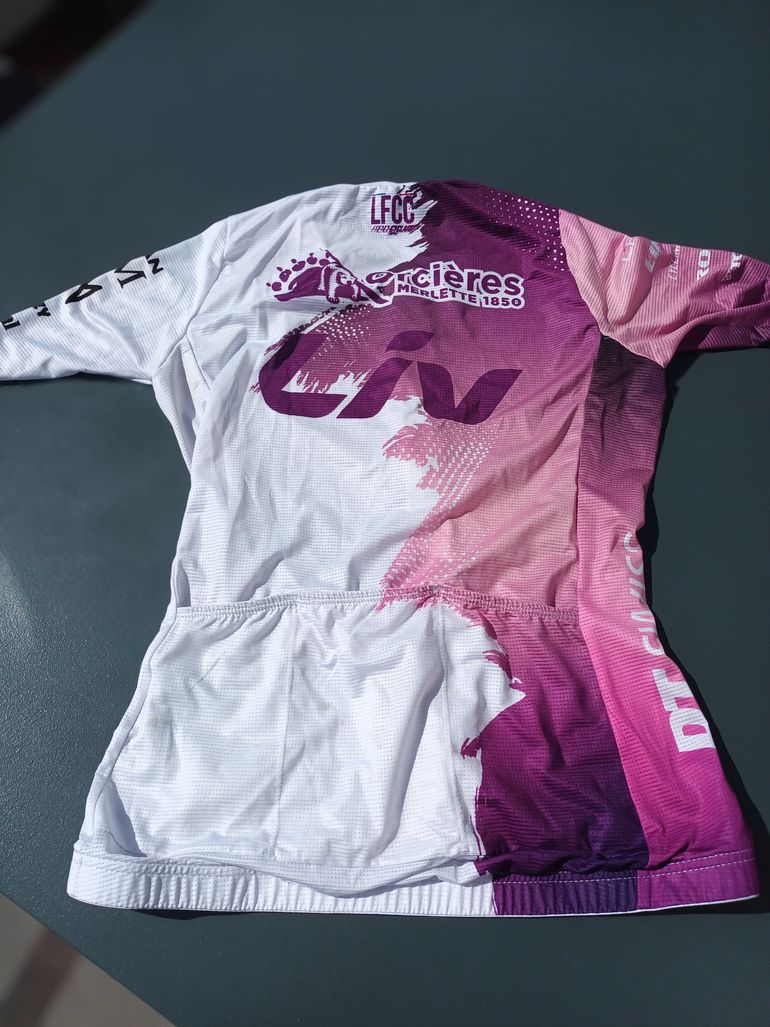 Used French cycling Ensemble cuissard court + maillot manches courtes + veste épaisse manches longues bike — image 6 of 12