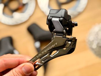 Used Shimano Ultegra 12-speed Powermeter groupset 2026 bike — image 2 of 9