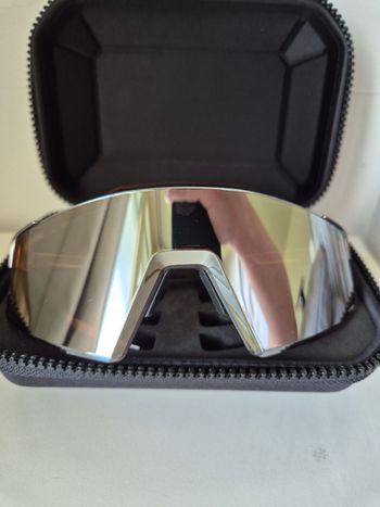 Used 100% Aerocraft Sunglasses 2026 bike — image 4 of 5