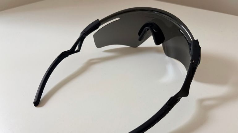 Used Oakley QNTM Kato 2025 bike — image 4 of 11