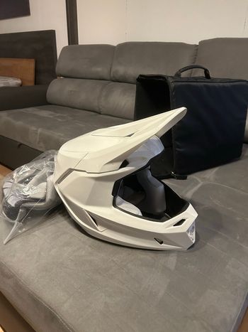 Used Specialized Dissident Blanc Helmet 2025 bike — image 2 of 2