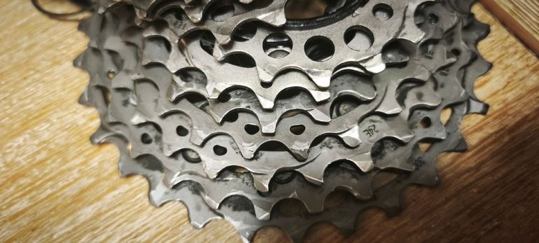 Used Shimano R9200 cassette 11-30 2024 bike — image 3 of 6