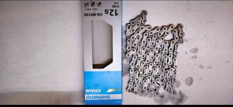 Used Shimano R9200 cassette 11-30 2024 bike — image 6 of 6