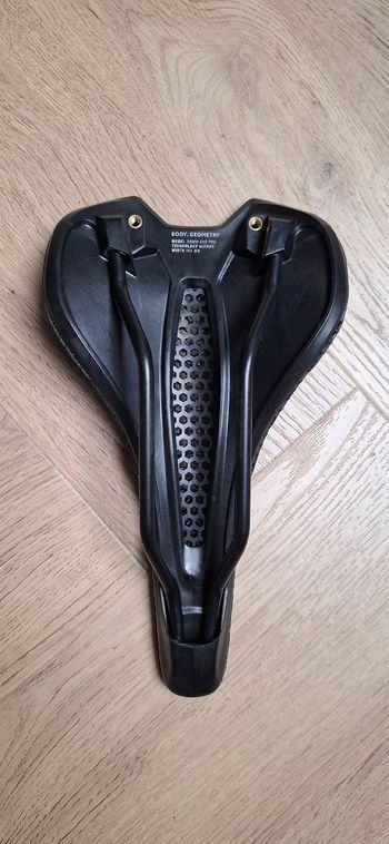 Used Specialized Romin Pro Mirror Saddle 143mm 2026 bike — image 2 of 9