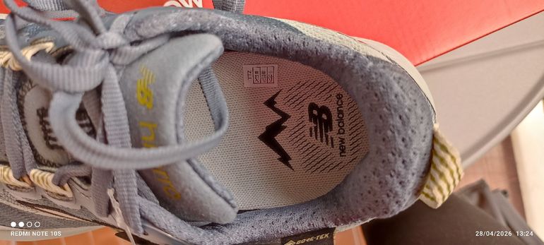 Used New Balance Hierro Goretex 2026 bike — image 6 of 7