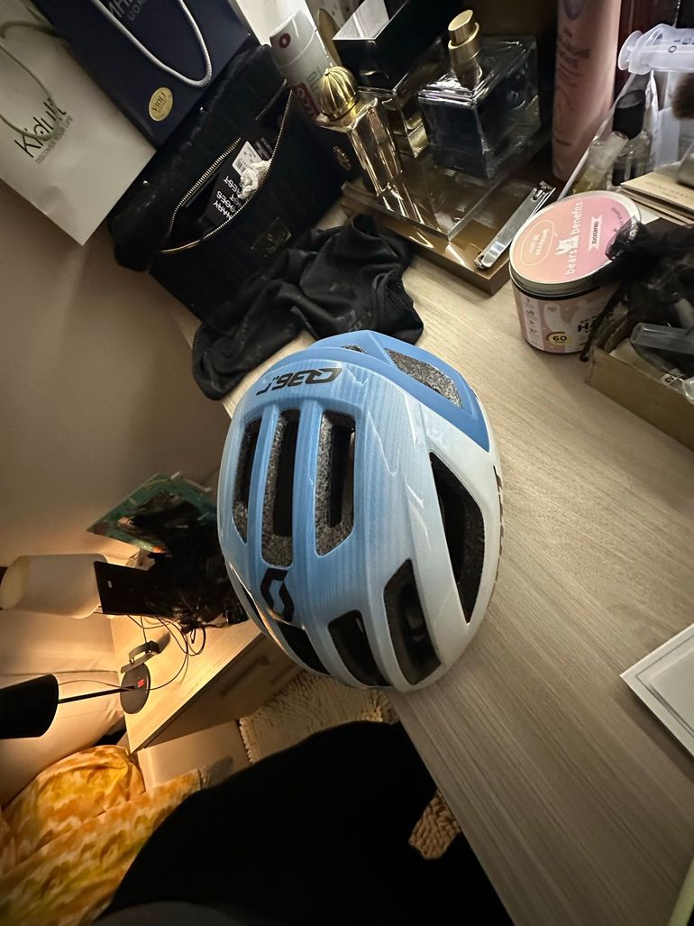 Used Scott Centric Plus Mips Q36.5 2025 bike — image 4 of 11