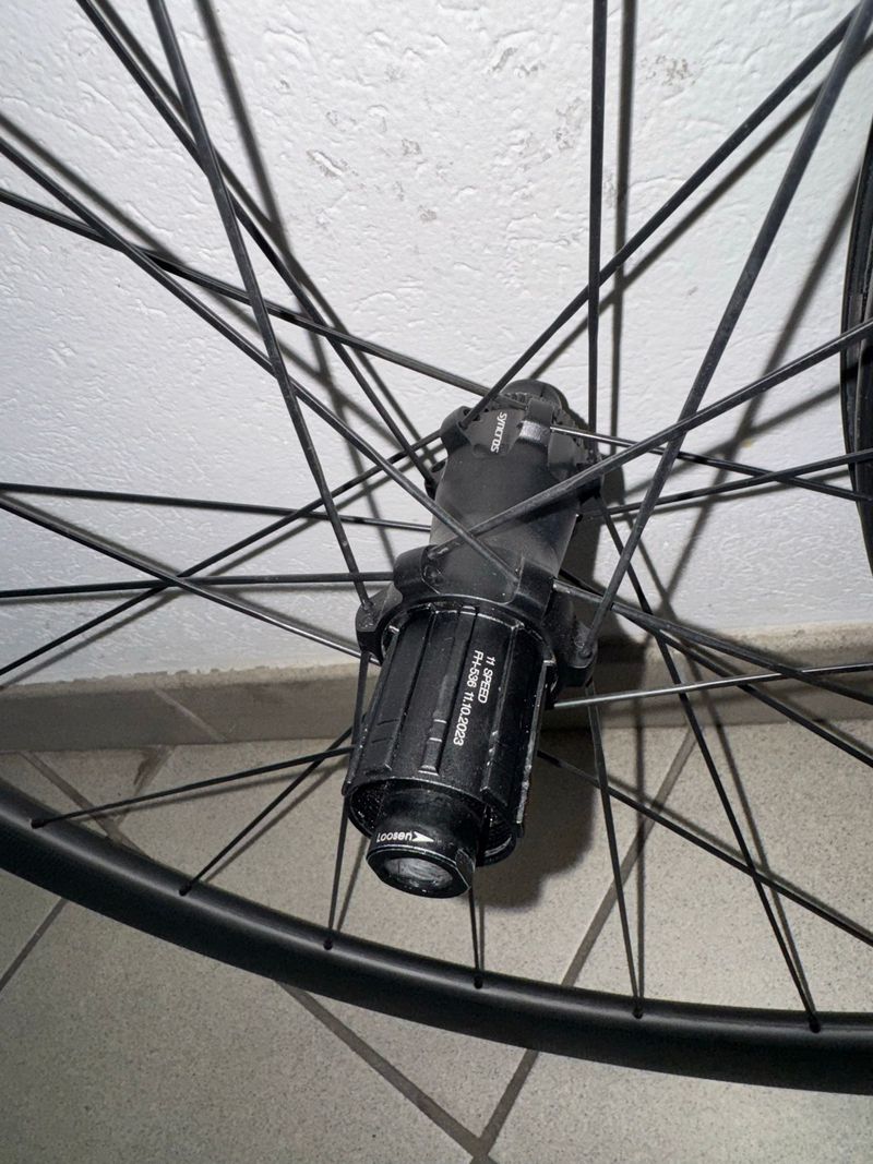 Gebrauchtes Syncros Capital 1.0 35mm 2025 bike — Bild 3 von 5