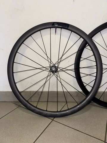 Gebrauchtes Syncros Capital 1.0 35mm 2025 bike — Bild 2 von 5