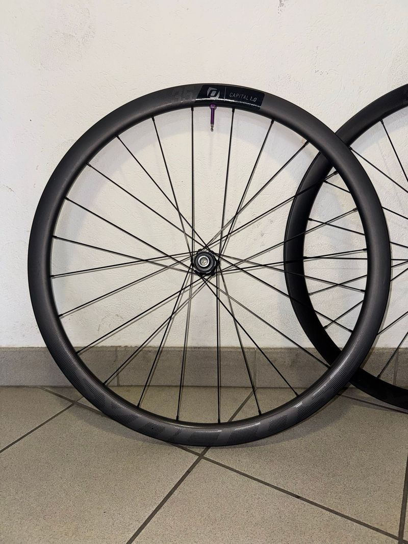 Gebrauchtes Syncros Capital 1.0 35mm 2025 bike — Bild 2 von 5