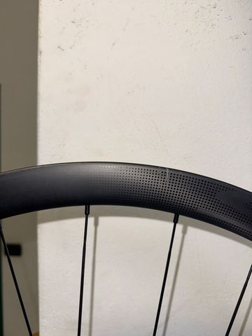 Gebrauchtes Syncros Capital 1.0 35mm 2025 bike — Bild 5 von 5